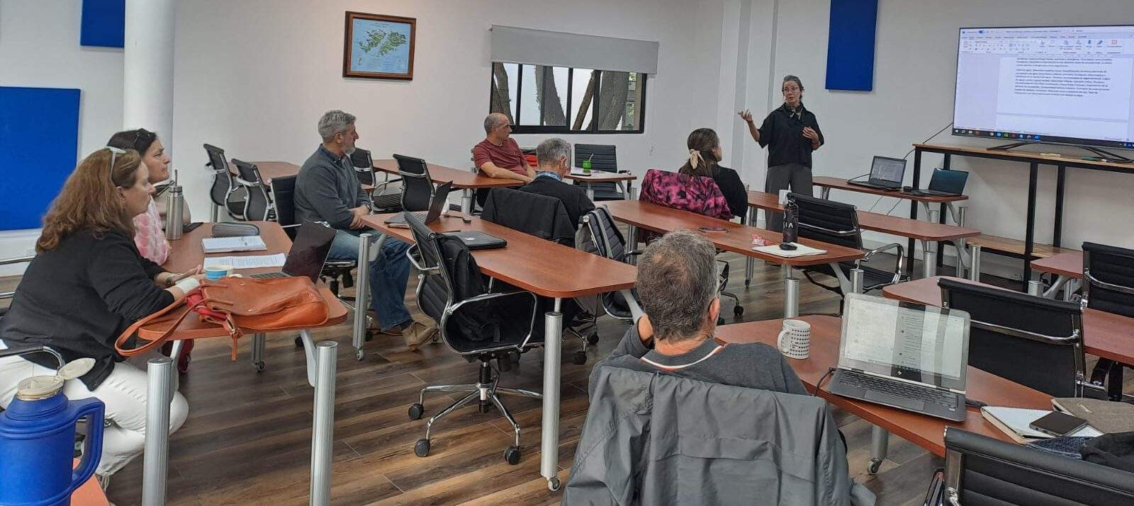 REUNIÓN DE TRABAJO DIRECTIVOS Y DOCENTES